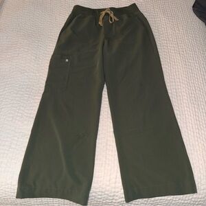 figs isabel wide scrub pants